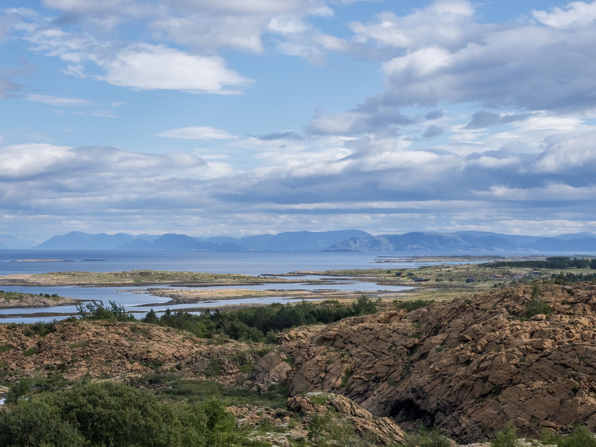 250803 1104 J  2JR0110 HDR 2