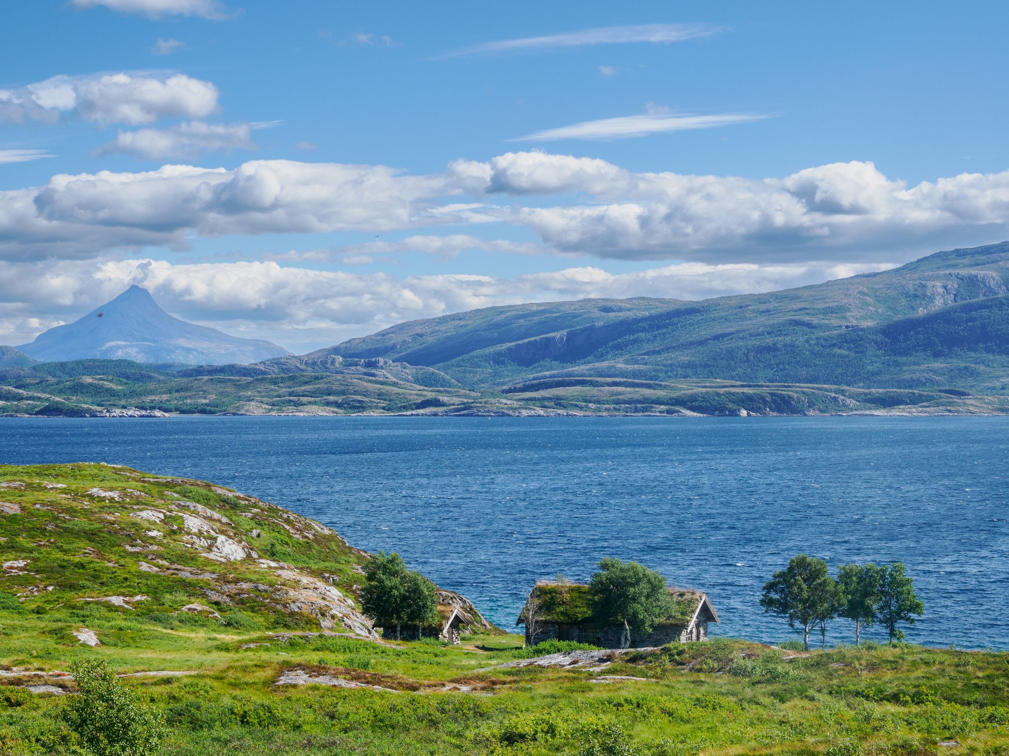 250803 1324 H  2HR0102